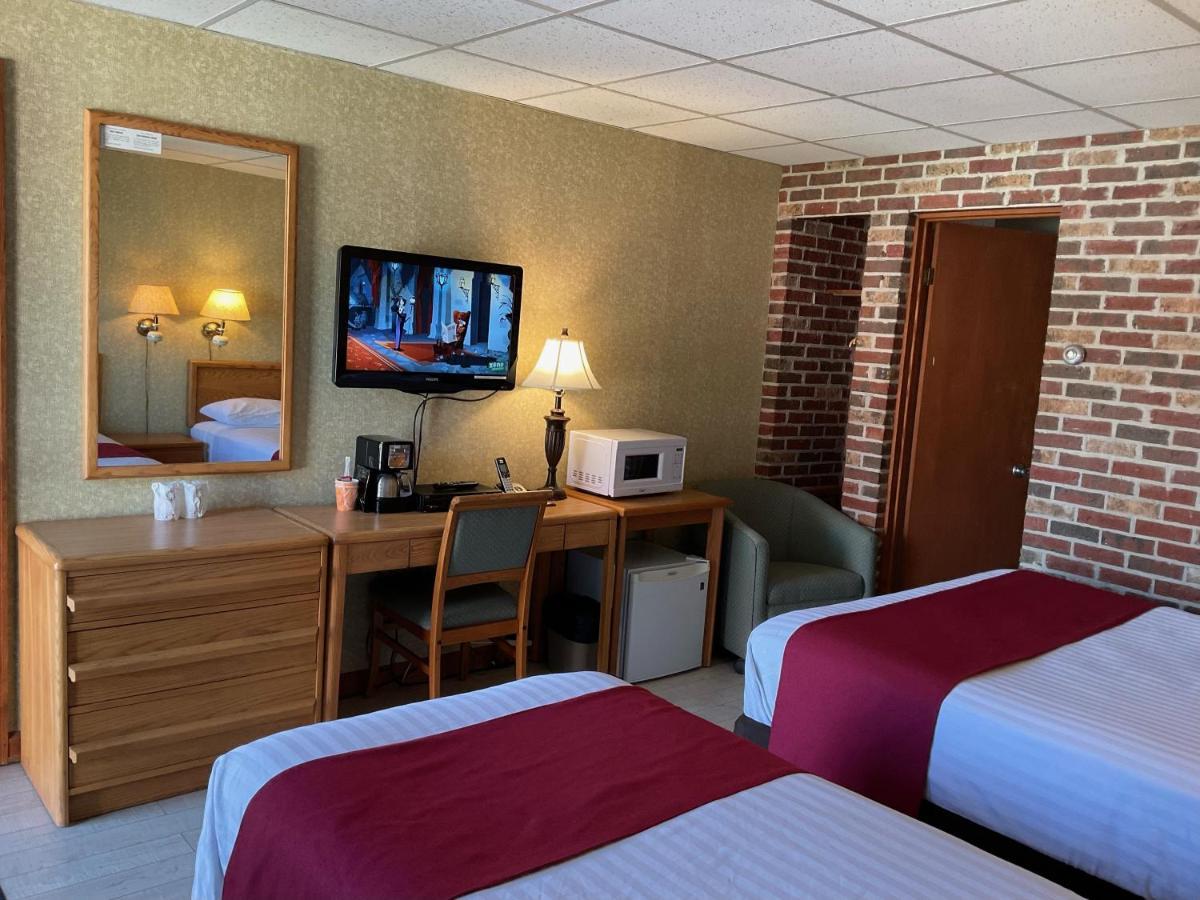 Motel & Hotel La Paysanne Sherbrooke Exterior foto
